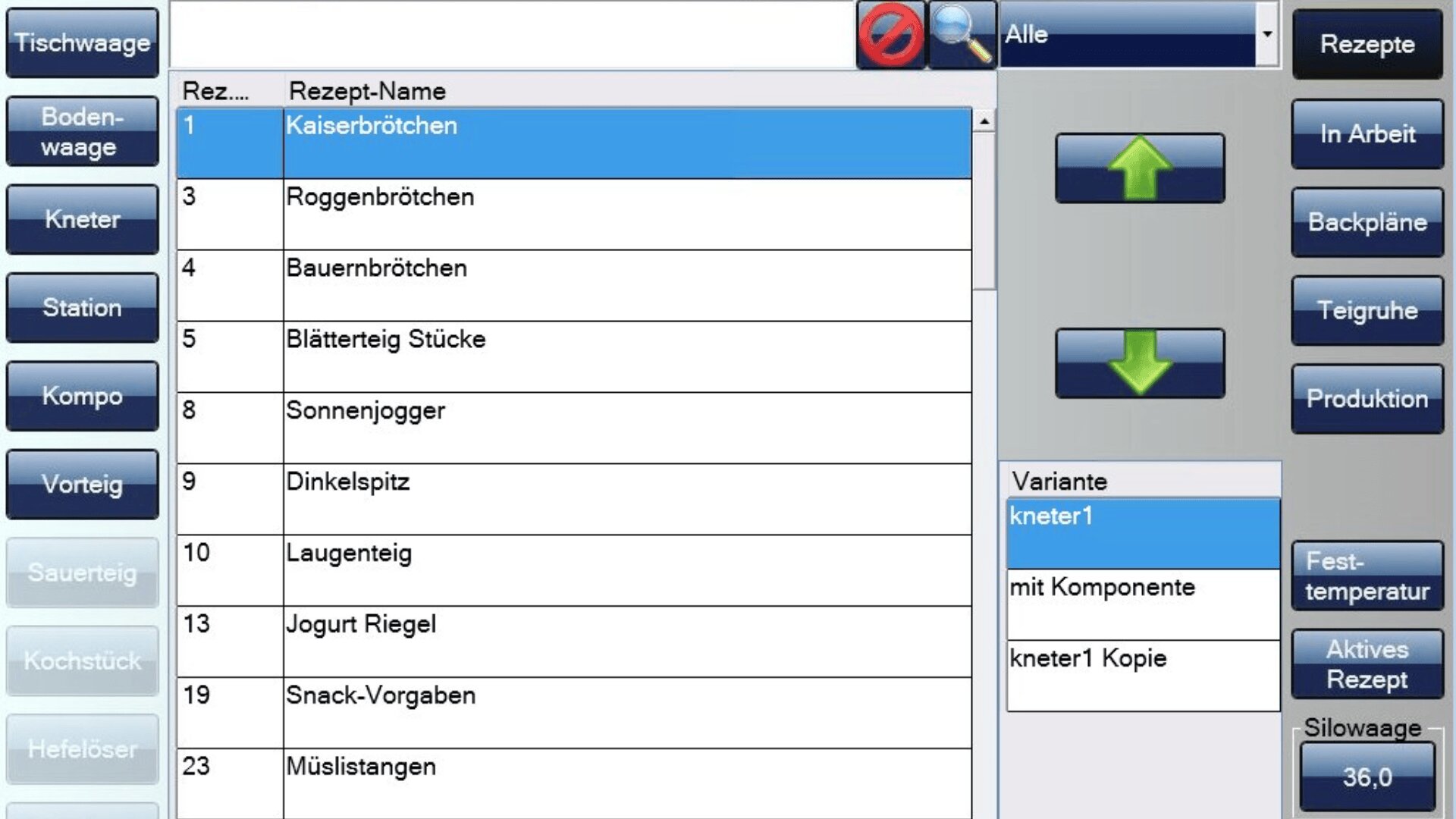 Eine Touchscreen-Oberfläche zeigt eine Liste von Bäckereirezepten, einschließlich Kaiserbrötchen und Roggenbrötchen, mit Navigationstasten und Kategorien wie Rezepte und In Arbeit auf der rechten Seite.