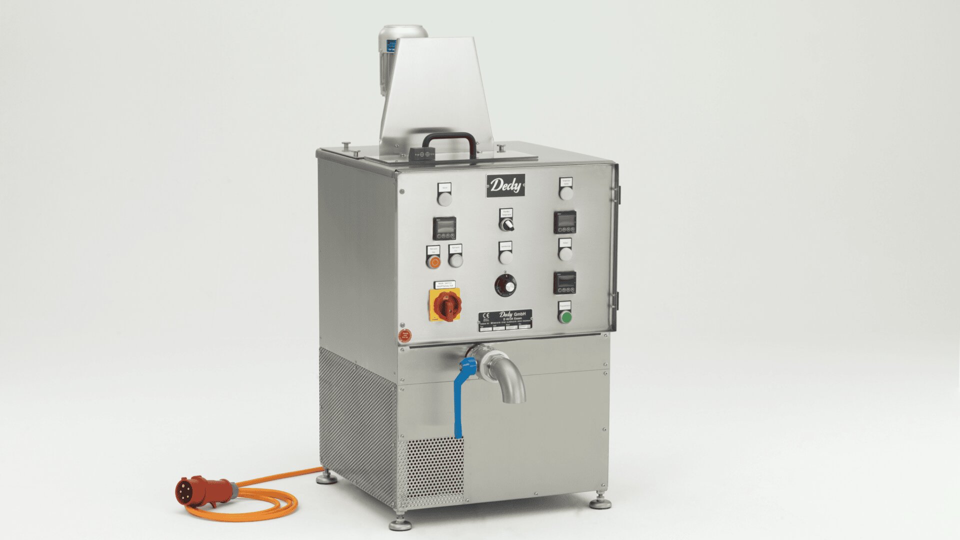 Eine Industriemaschine aus rostfreiem Stahl mit Tasten und Schaltern auf der Vorderseite, einem Griff oben, einem Ausguss unten und einem orangefarbenen Stromkabel, das vor einem schlichten weißen Hintergrund liegt.