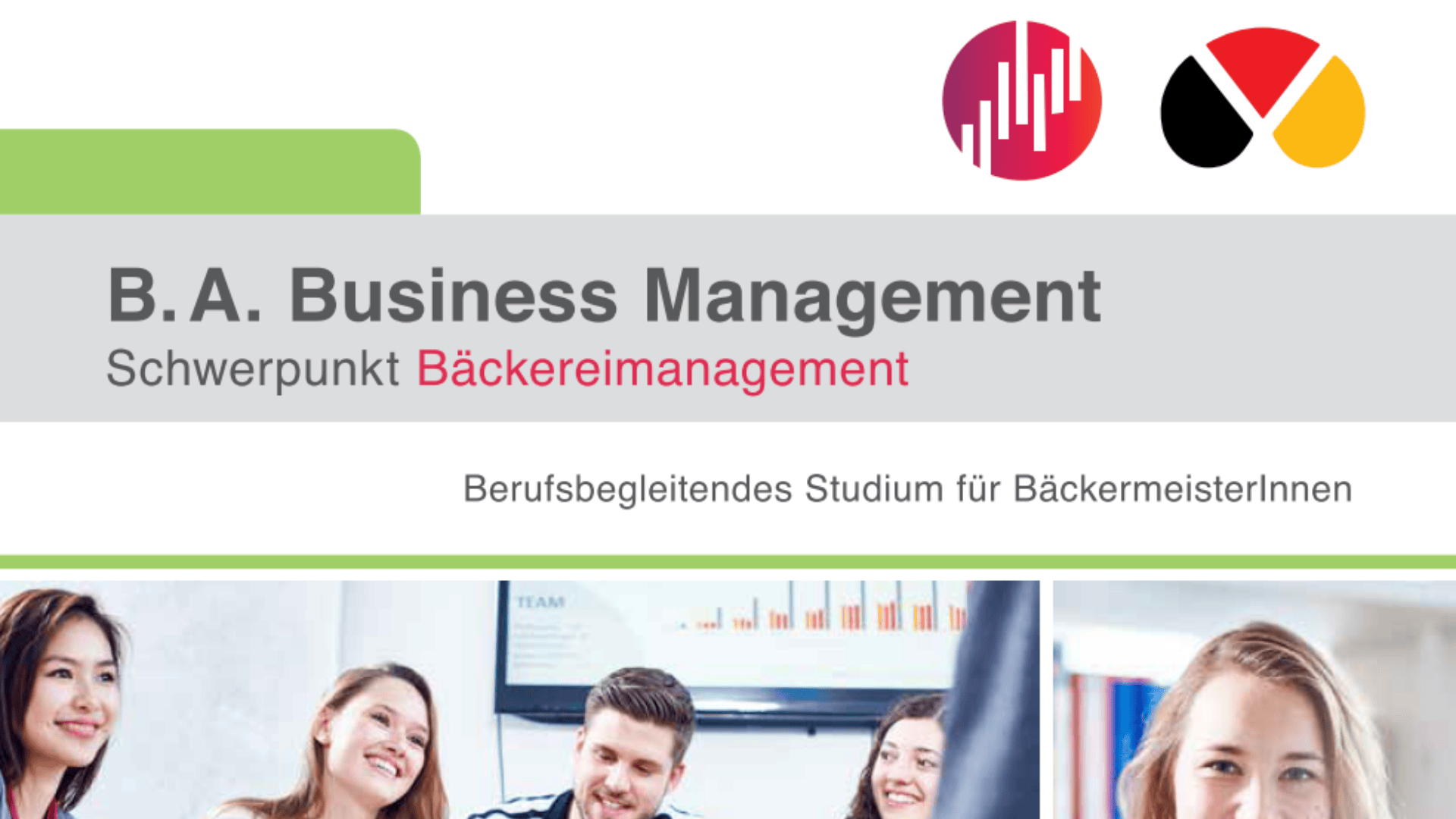 Flyer mit dem Titel B.A. Business Management Schwerpunkt Bäckereimanagement, der für einen berufsbegleitenden Studiengang für Bäckermeister wirbt, mit Grafiken zum Thema Wirtschaft und einer Gruppe lächelnder Menschen.