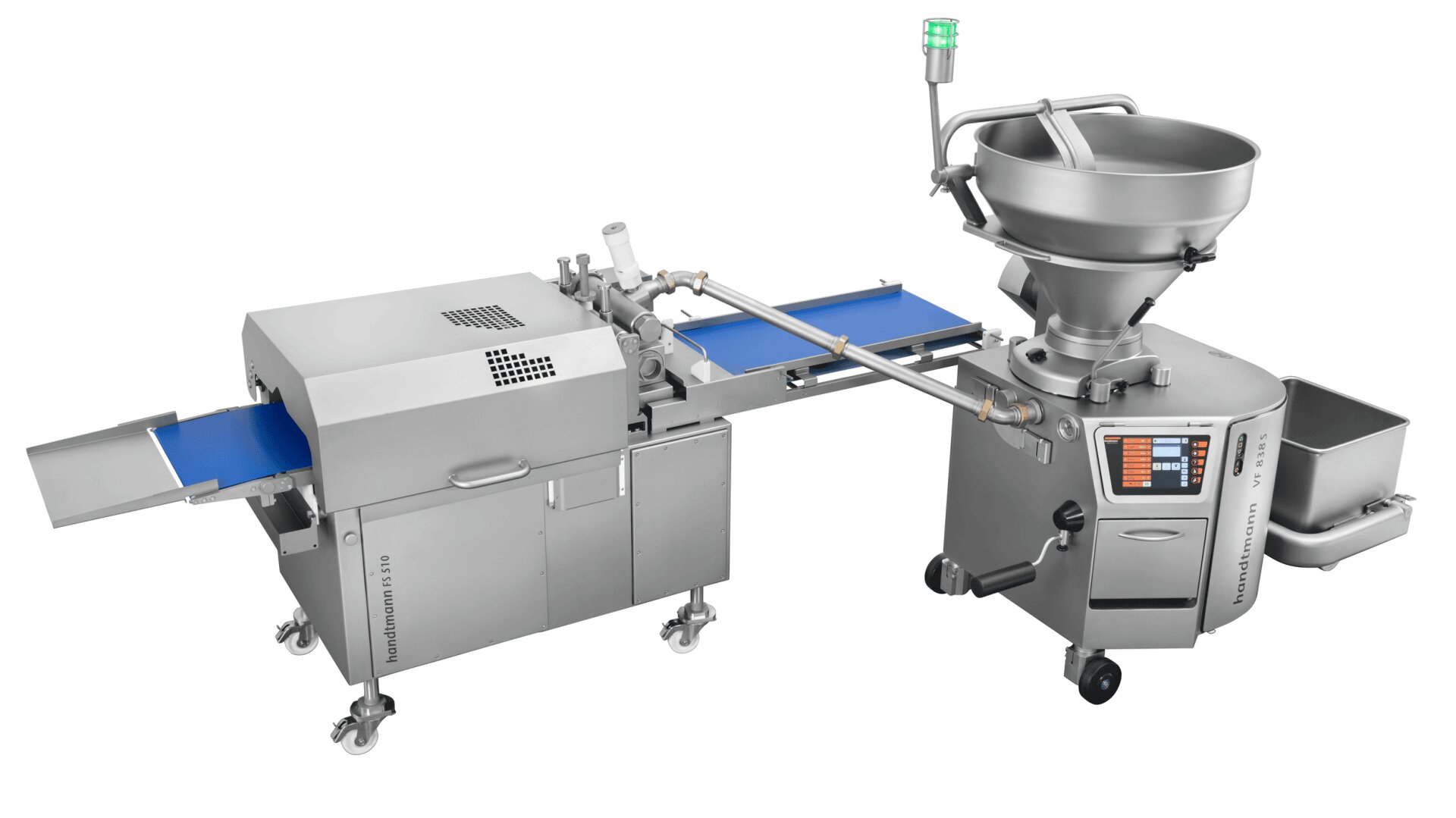Eine industrielle Lebensmittelverarbeitungsmaschine aus Edelstahl mit Förderbändern, Bedienfeldern, einer großen Rührschüssel und Kontrollleuchten, die für die automatisierte Produktion in einer Großküche oder Fabrik ausgelegt ist.